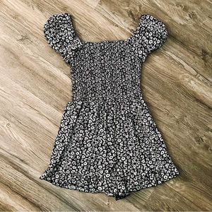 Womens Floral Smocked Romper - Small
